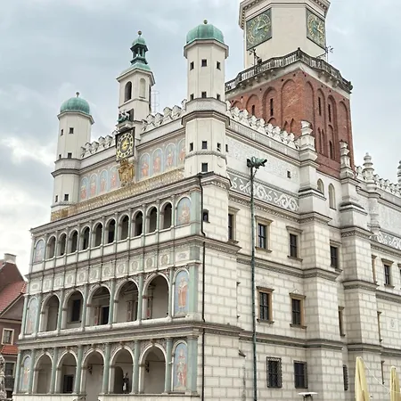 아파트 Stare 포즈난