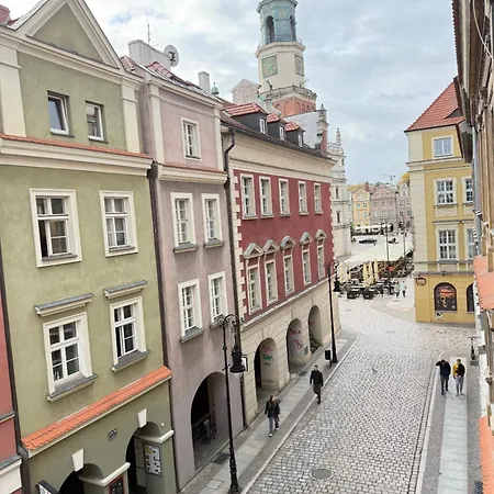 아파트 Stare 포즈난